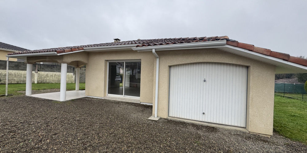 maison à ST PIERRE DU MONT (40280)